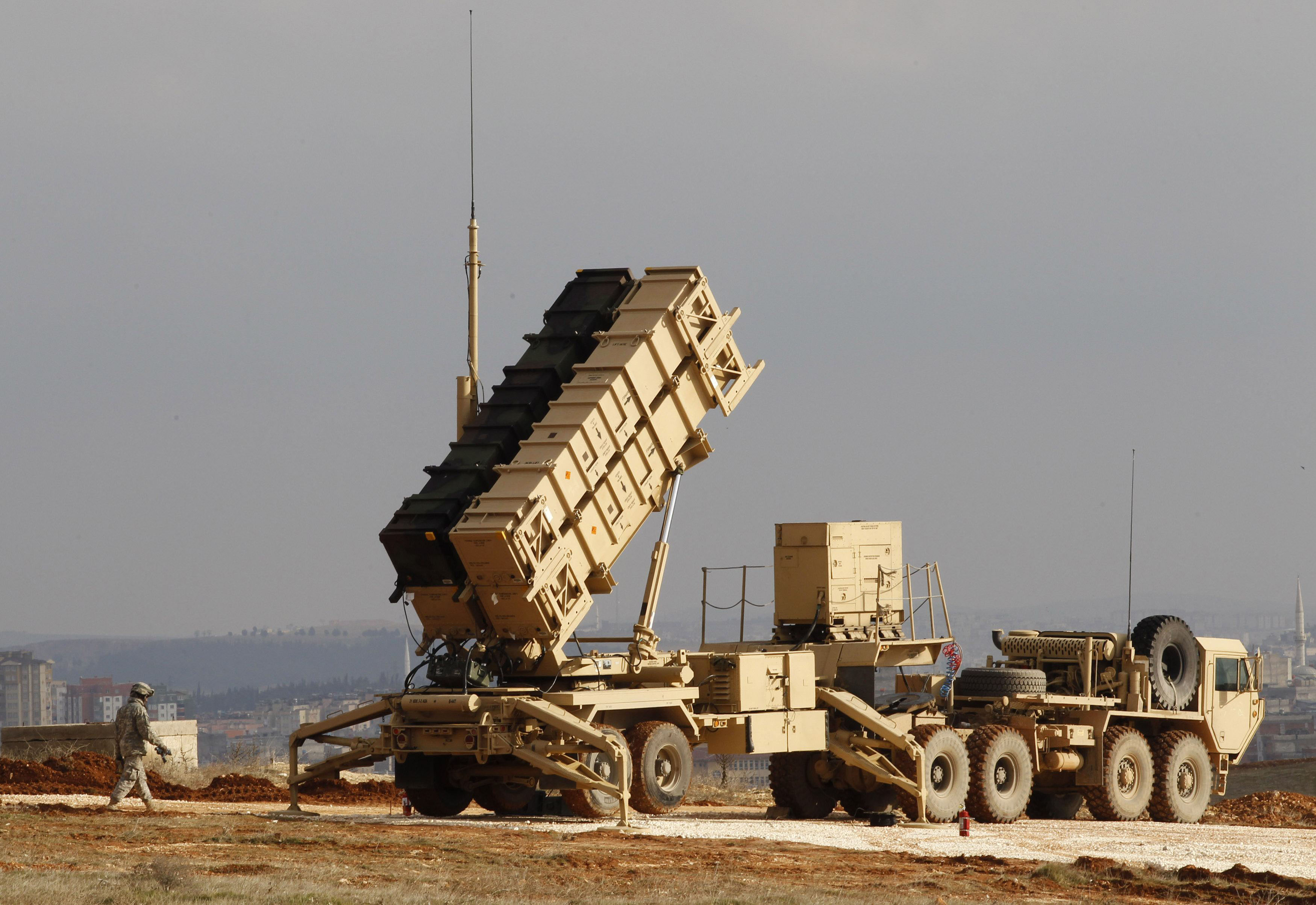 UAWire - Ukraine receives advanced Patriot missile system from Romania