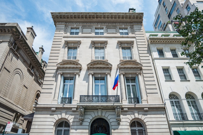 uawire-russian-consulate-in-new-york-left-without-any-telephone-connection
