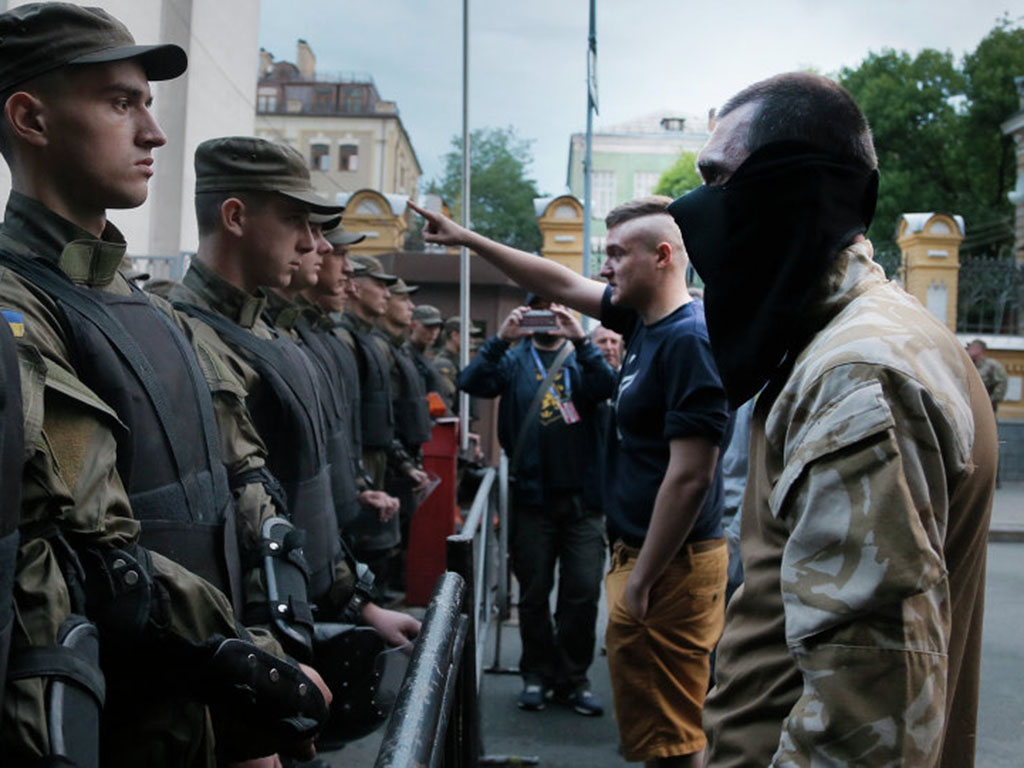 UAWire - Right Sector refuses to leave the war zone in the Donbas