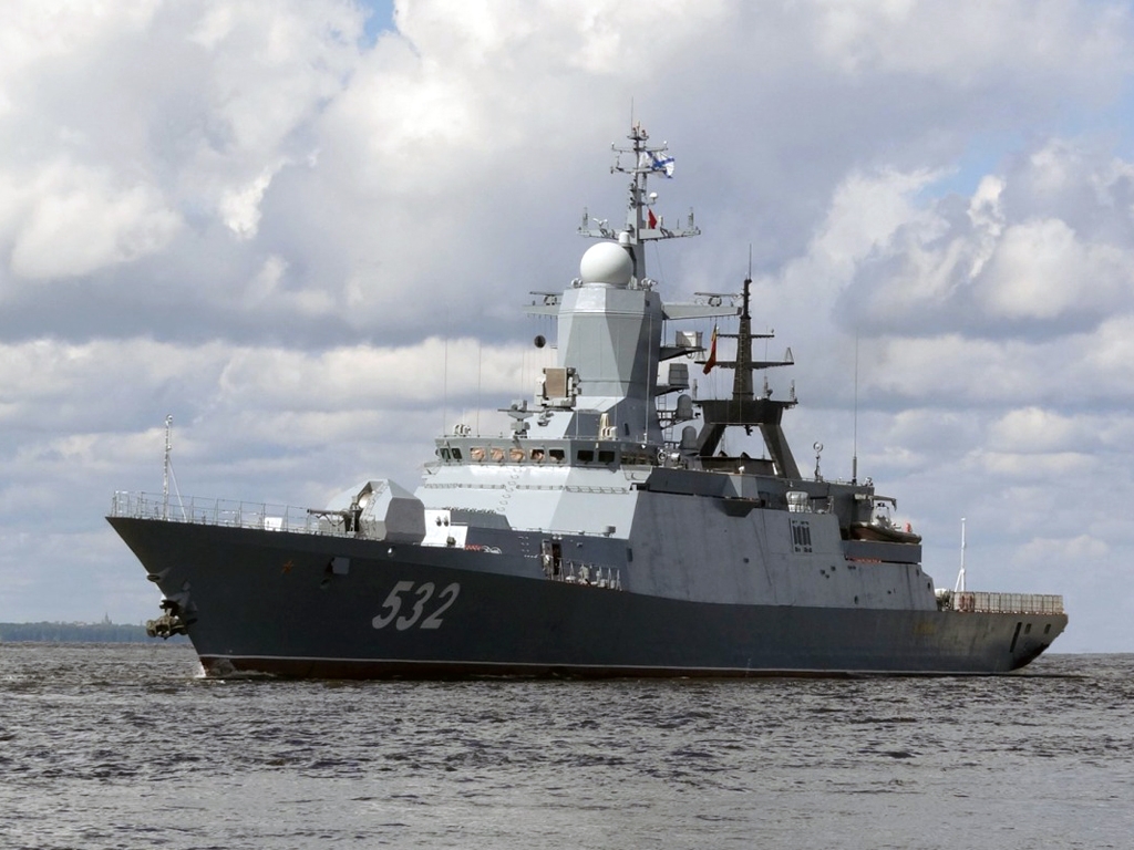 UAWire - Russian Navy ships seen near Latvian border