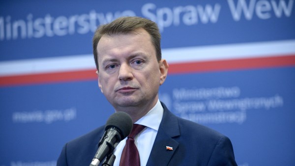 UAWire - Polish Minister of Internal Affairs calls for Muslim migrants ...